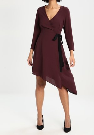 Freizeitkleid - bordeaux