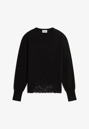 Schwarzer Langarmpullover aus weichem Stoff, mit einer Spitzenborte am Saum, rundem Halsauschnitt und leicht puffigen Ärmeln.