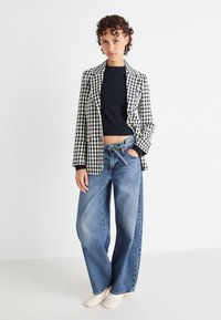 ONLY ONLELINOR  - Blazer - black/white