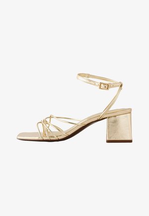 Next, REGULAR FIT - FOREVER COMFORT® STRAPPY MID BLOCK SANDALS . - Sandaler - gold