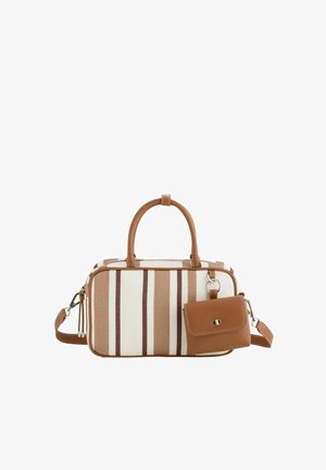 Rechteckige beige und braun gestreifte Handtasche mit abgerundeten oberen Griffen, einem abnehmbaren Schulterriemen und einer kleinen braunen angehängten Tasche mit Verschluss.