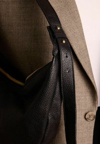 Manfield Handtas - schwarz