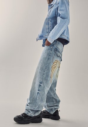 Bershka Trainers - black