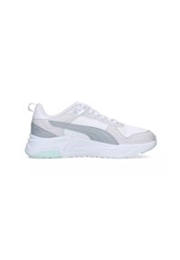 Scarpa sportiva bianca con dettagli grigi, in materiale mesh e sintetico, punta arrotondata, suola spessa bianca e sottile dettaglio verde sul tallone.