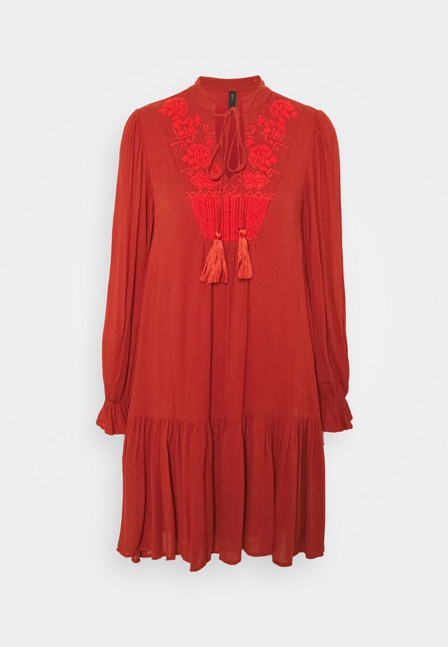 Rote Kleider Online Entdecke Dein Neues Kleid Zalando