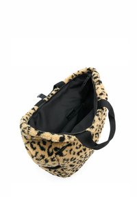 Bolso tote de estampado de leopardo con exterior de suave piel sintética, forro interior negro, cierre superior con cremallera y dos asas negras para un fácil transporte.