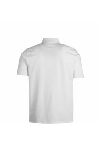 Weißes Kurzarm-Polohemd aus Baumwolle mit klassischem Kragen und glatter, ungemusterter Textur ohne Verzierungen.