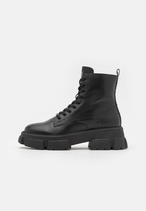 TANKER - Bottines à lacets - black