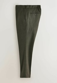 Pantalons verts à motif en tissu texturé, présentant une coupe droite, des passants de ceinture et une poche arrière avec fermeture à bouton.