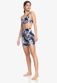 Roxy HEART INTO IT BIKER PRINTED - Punčochy - kvj