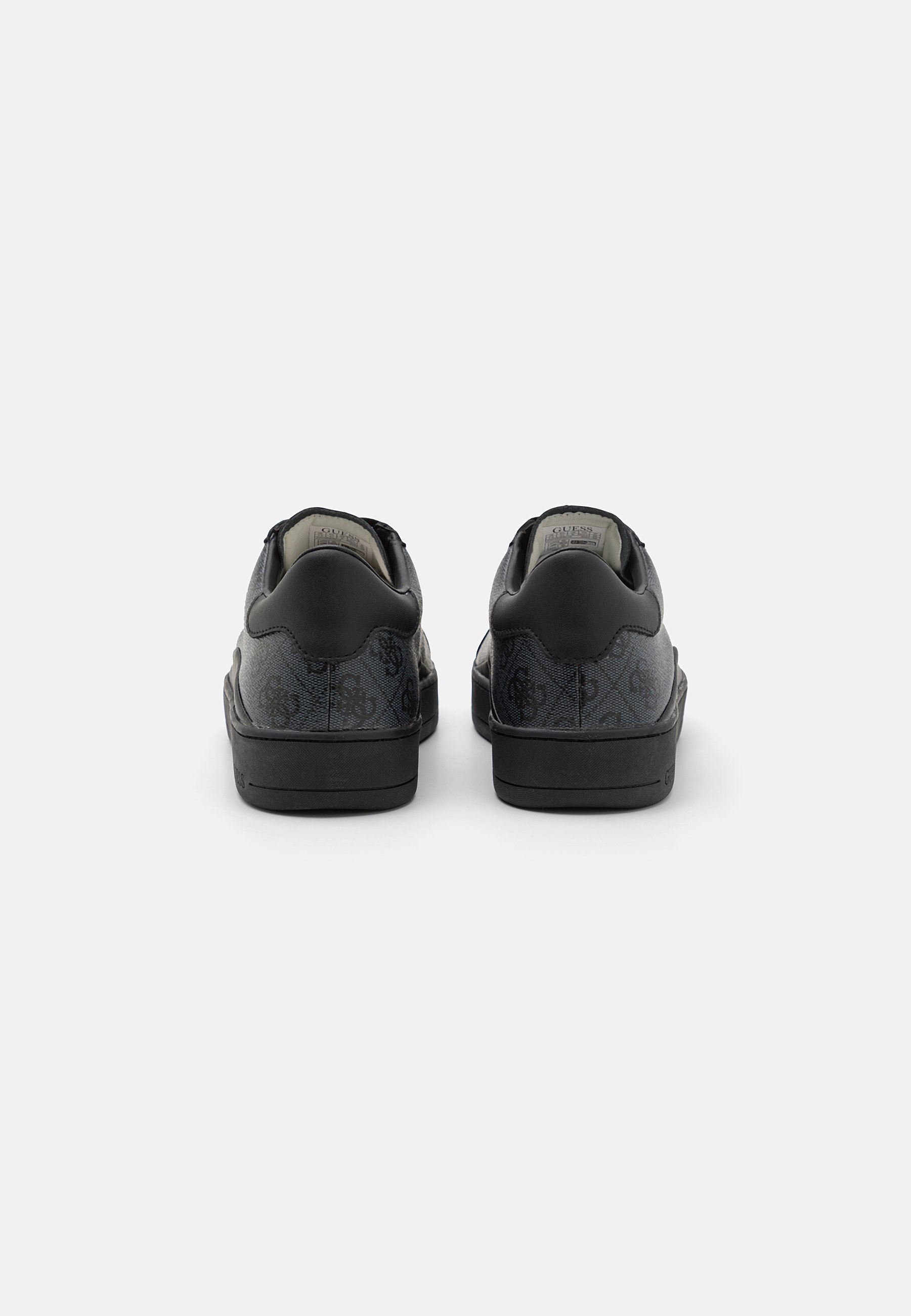 GUESS Zapatillas Udine A Para Hombre, Negro, 25.5 Cm