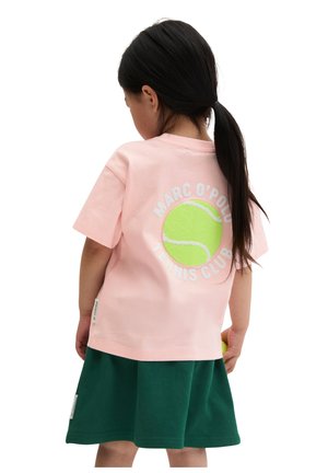 Marc O'Polo, MARC O'POLO KIDS-UNISEX T-SHIRT MIT RÜCKSEITIGEM TENNISBALL-HIGHLIGHT - T-shirt imprimé - red