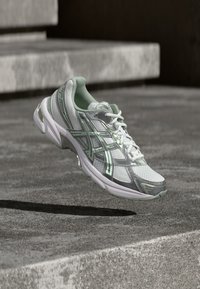 Επιλέχθηκε, white/sage frost