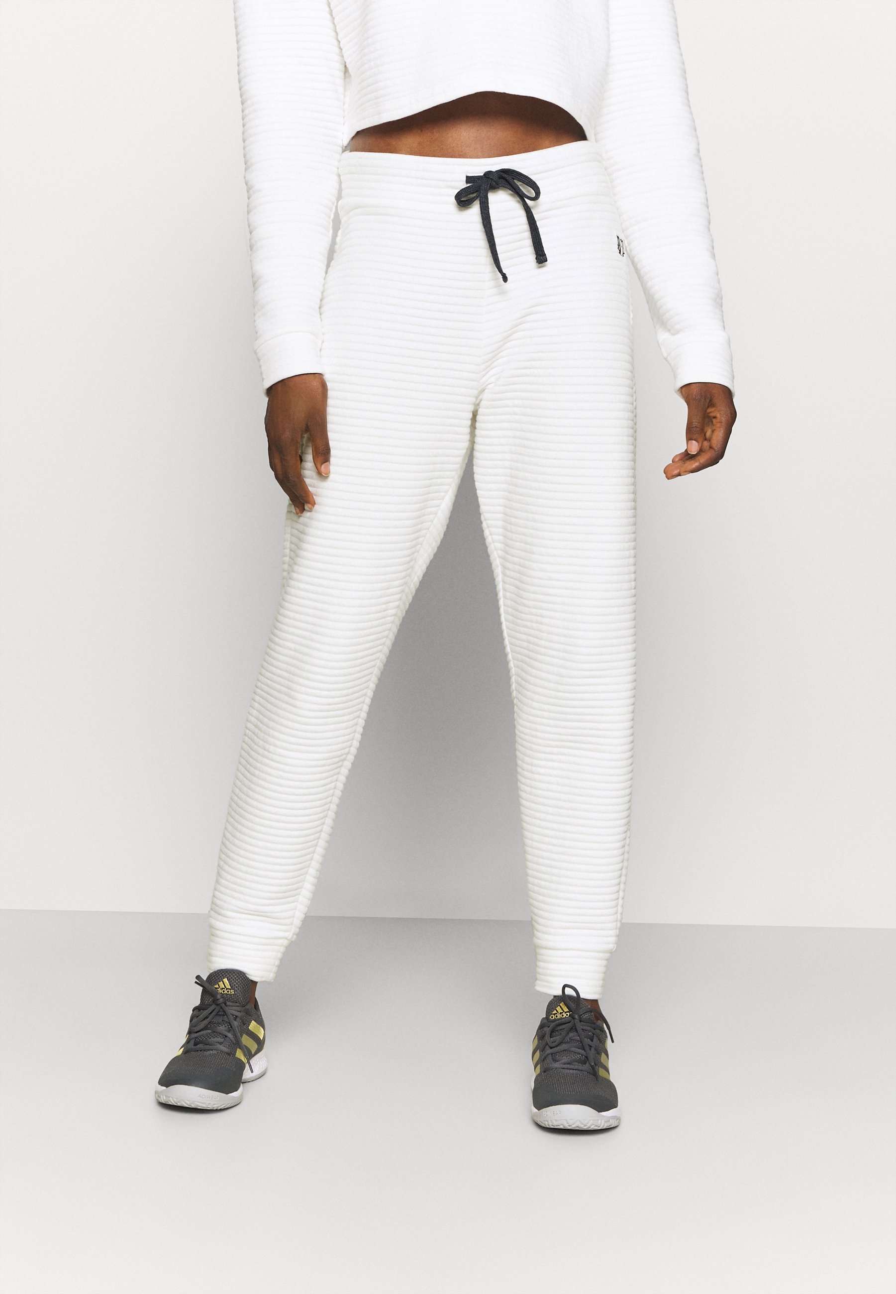 EleVen by Venus Williams SPEED WALK JOGGER - Pantalones deportivos - bright  white/blanco - Zalando.es