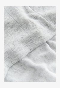 Unselected, grey marl