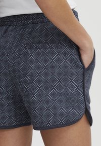 Oxmo OXVENICE REGULAR FIT - Tracksuit bottoms - total eclipse melange