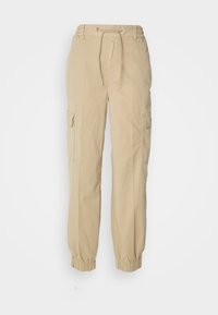 Unselected, open beige