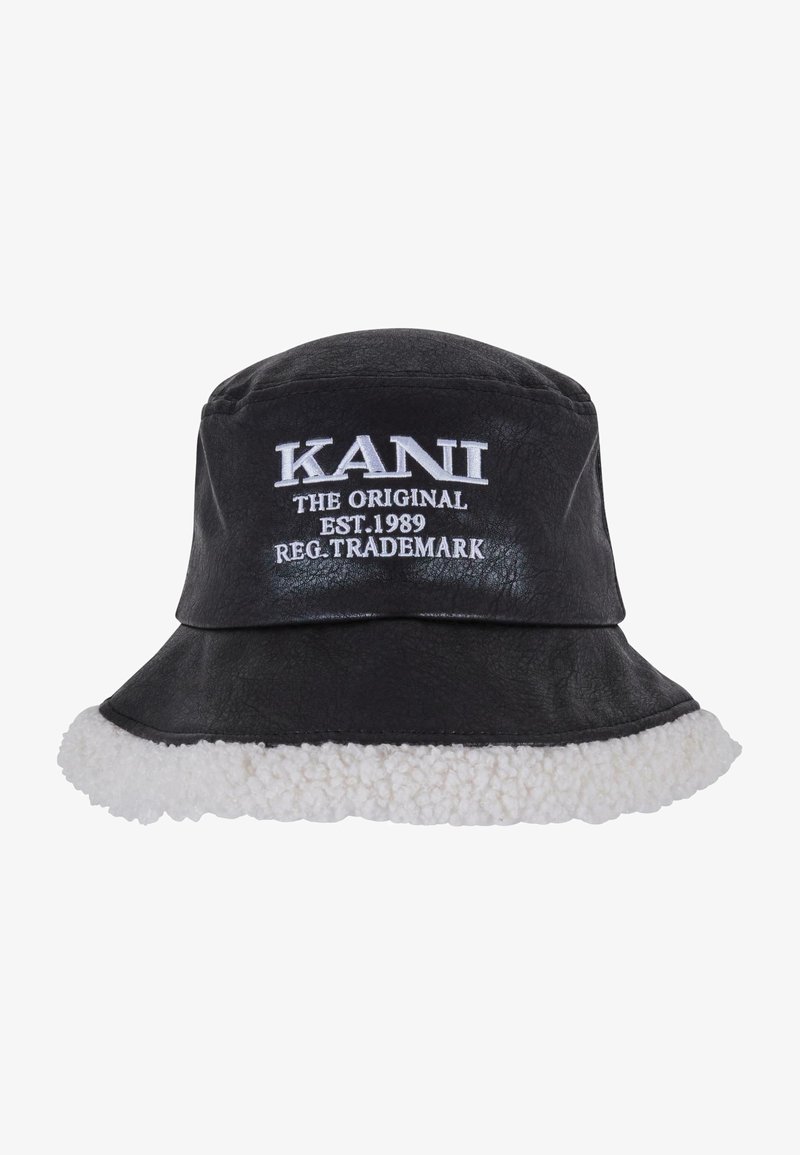 Must must valge teksti "KANI THE ORIGINAL EST. 1989." broderinguga faux nahast must bucket hat, mille ääres on valge fliis.