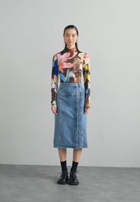 Stine Goya HIGH NECK COLLARED - Majica z dolgimi rokavi - mehrfarbig