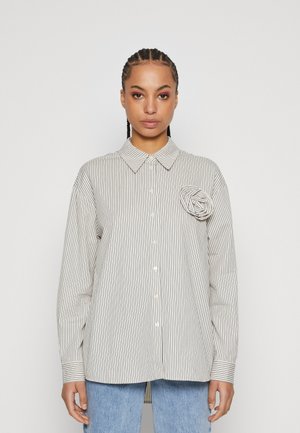 ONLMILLE RIA LOOSE  - Button-down blouse - moonbeam/naval academy