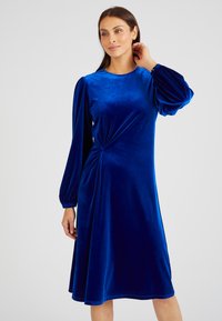 Damart EFFET DRAPÉ MAILLE - Vestito casual - bleu