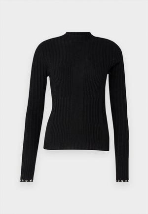 Maglietta nera a maniche lunghe con colletto alto, caratterizzata da un design a coste testurizzato e decorazioni sui polsini delle maniche.