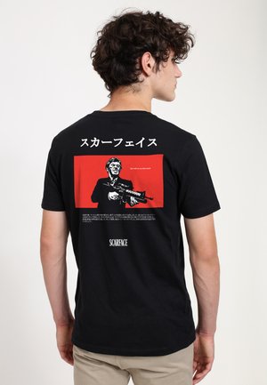 SCARFACE RED PHOTO - Print T-shirt - black