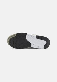 Nike Sportswear AIR MAX - Tenisice - white/light army/neutral/grey/black