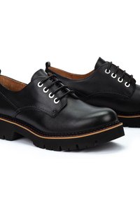 Pikolinos VICAR - Lace-ups - black