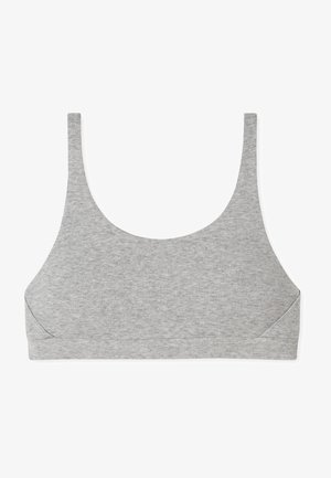 Bralette grigio a coste con scollatura a barca, spalline larghe e costruzione senza cuciture. La texture è morbida ed elastica per garantire comfort.