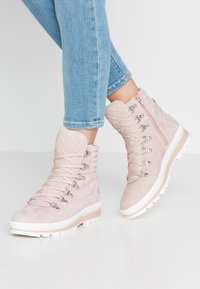 Tamaris Tronchetti - light pink