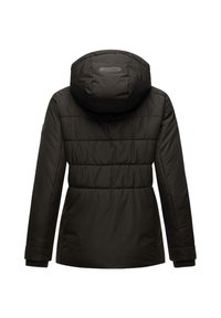 �Černá, nadýchaná bunda s kapucí, s horizontálním prošíváním, elastickými manžetami a upraveným pasem. Hladký, matný povrch s detailem loga.