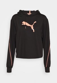 Cappuccio nero corto realizzato in tessuto morbido, caratterizzato da un grande logo Puma rosa, con cordini del cappuccio e strisce laterali rosa a contrasto.