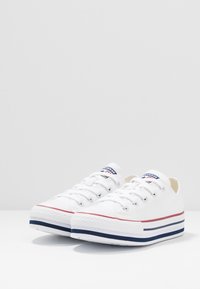 Converse CHUCK TAYLOR ALL STAR PLATFORM  - Zapatillas - white/midnght navy/garnet