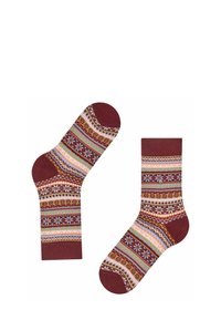 Bordowe skarpetki z wielokolorowym wzorem przedstawiającym płatki śniegu i kształty geometryczne, wykonane z miękkiej dzianiny.