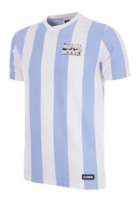 Katoenen t-shirt met lichtblauwe en witte verticale strepen. Heeft een kleine afbeelding van voetballers op de borst en een COPA-label.