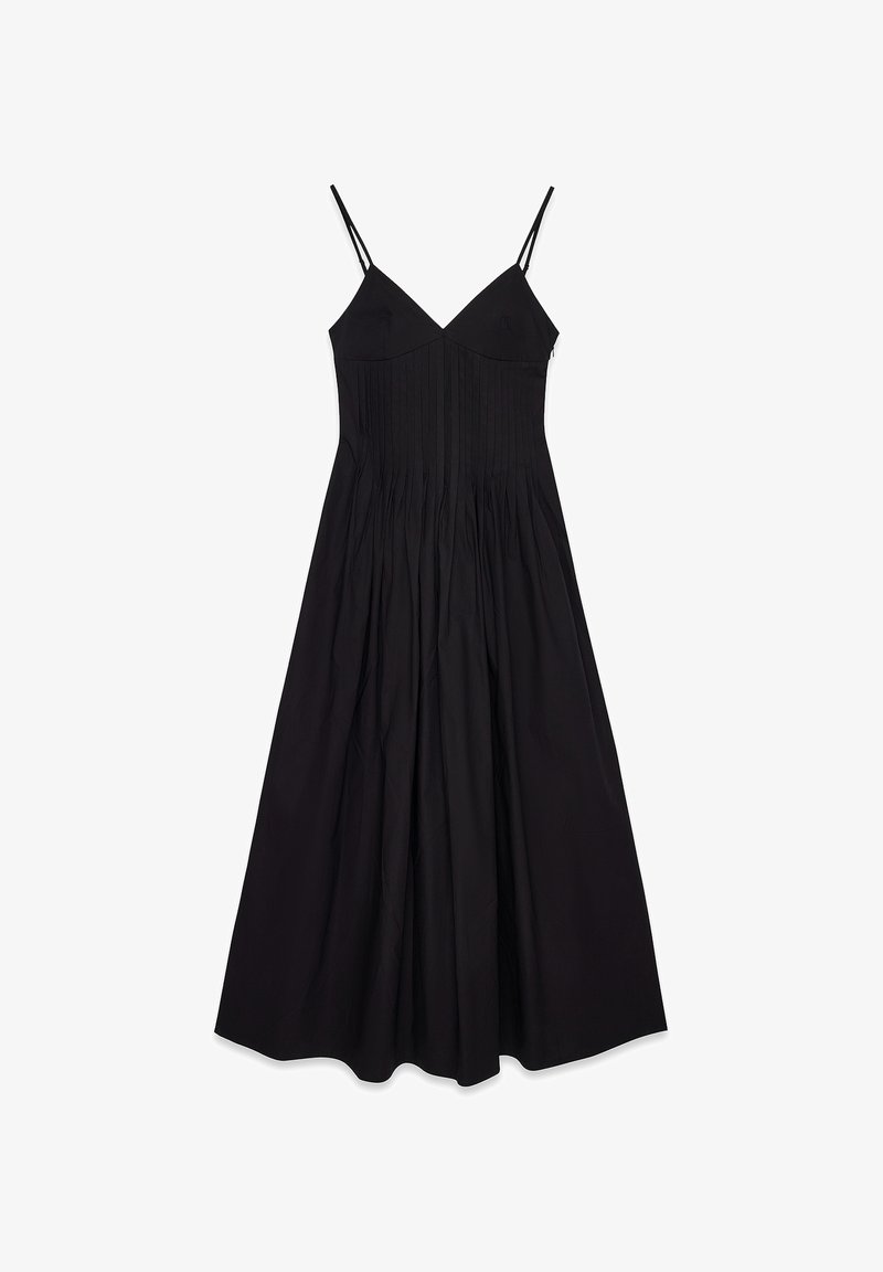 Schwarzes ärmelloses Kleid mit dünnen Trägern, einer taillierten Oberseite und einem ausgestellt geschnittenen Rock mit gefältelten Details für Struktur.