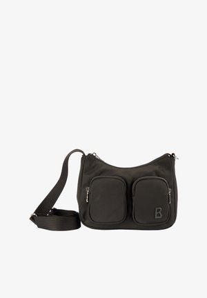 Černá nylonová taška přes rameno s hladkou strukturou, vybavená dvěma předními kapsami se zipem a nastavitelným popruhem. Na přední straně je logo "B".