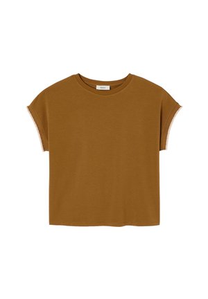 T-shirt marron à manches courtes avec détails à bords francs sur les manches et col rond.