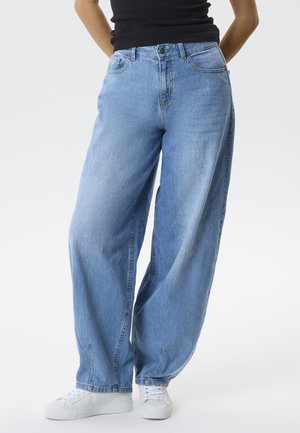 TWO SOON, JEANS BAGGY BARREL FIT - Baggy Jeans - light blue denim