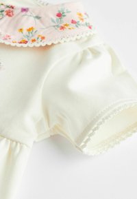 Next 2 PIECE BABY SET  - REGULAR FIT - Šortky - pink white floral