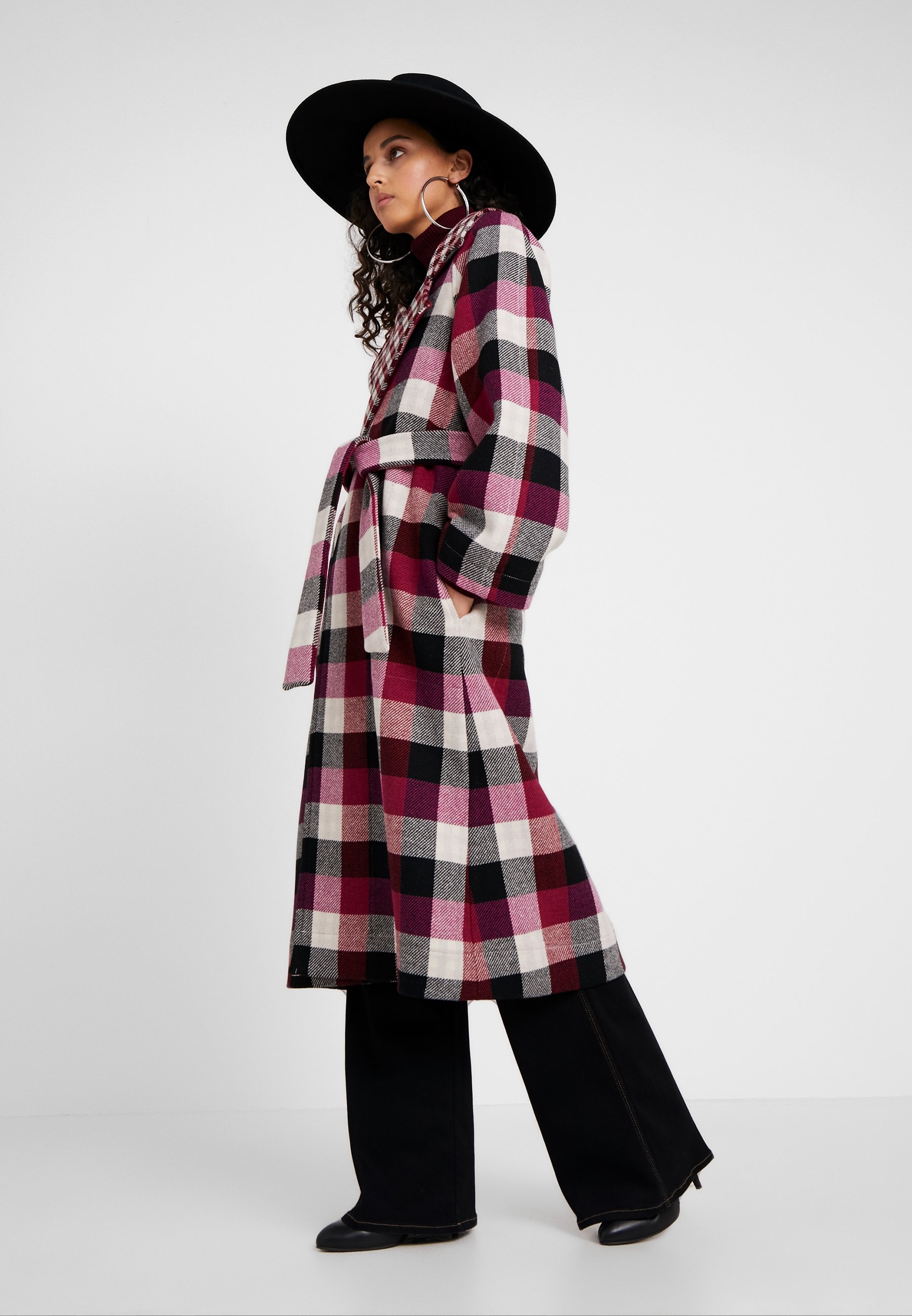 zendaya tommy hilfiger uk