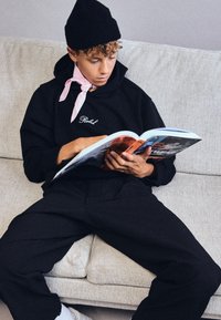 Redefined Rebel RIO HOOD BOXY FIT - Φούτερ με κουκούλα - black