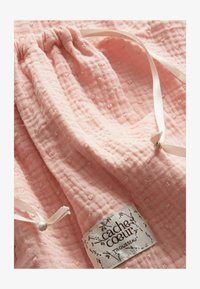 Unausgewählt, coral