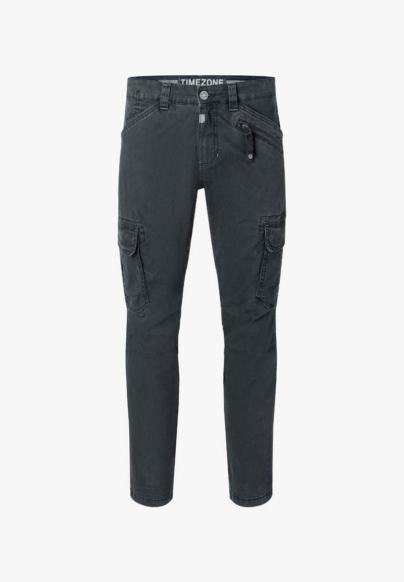 Zwarte cargobroek met een slim fit, voorzien van meerdere zakken, een ritssluiting-zijzak en een gestructureerde stof. Tailleband met merk "TIMEZONE."