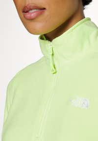 The North Face 100 GLACIER 1/4 ZIP - Camisola de lã polar - sharp green