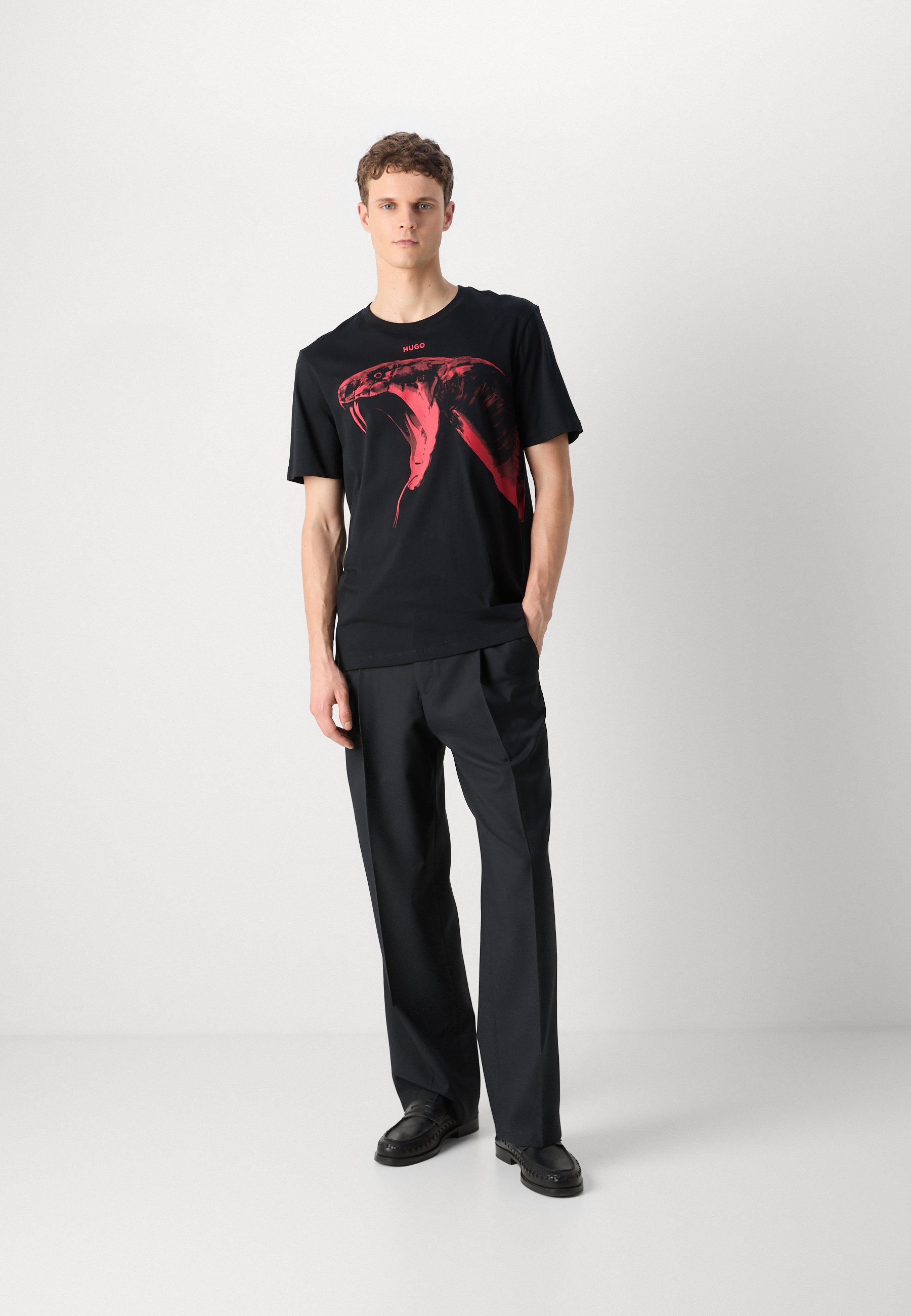 Hugo Dikobra Tシャツ Hugo Dikobra Tee – DTLR