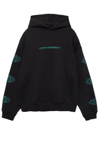 Czarna bluza z kapturem z turkusowym napisem "STWD COMMUNITY" na piersi oraz pasującymi turkusowymi abstrakcyjnymi wzorami biegnącymi wzdłuż obu rękawów.