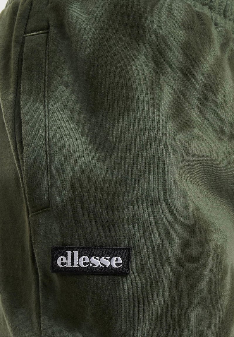 Ellesse ELLESSE NOLI TIE DYE Shorts dark green/verde scuro