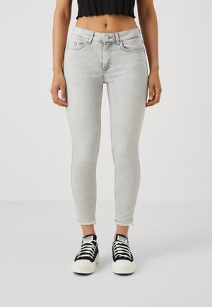 ONLBLUSH - Vaqueros pitillo - light grey denim